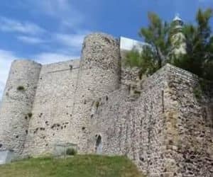 Castillo Faro de Santa Ana, Emblema de Castro Urdiales