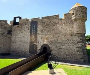 Descubre el Castillo de la Luz y la Obra de Martín Chirino