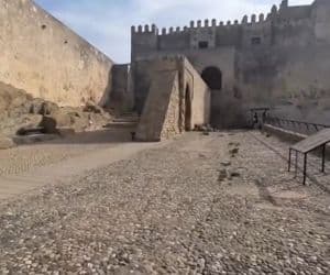 Castillo de Guzmán el Bueno en Tarifa, Dominando el Estrecho