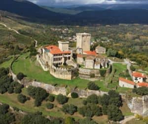 Castillo de Monterrei, Guía para visitar la Acrópolis Gallega