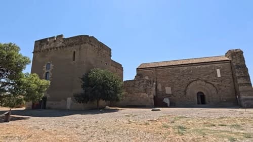 castillo e iglesia de gardeny lleida