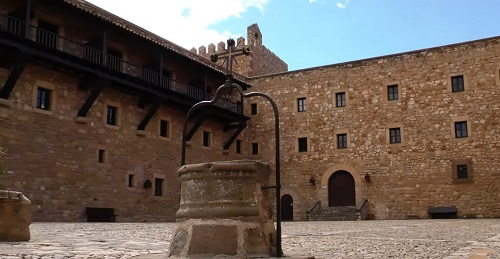 interior castillo parador de siguenza