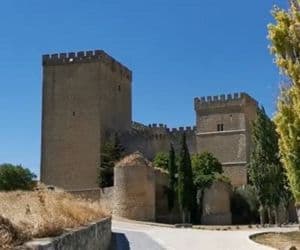 Conoce el Castillo de Ampudia y sus Torres Almenadas