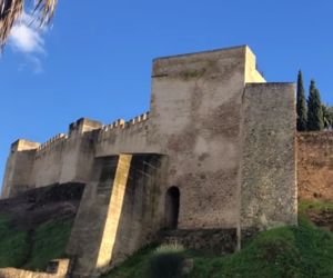 Paseo familiar por la Alcazaba de Badajoz y su Muralla
